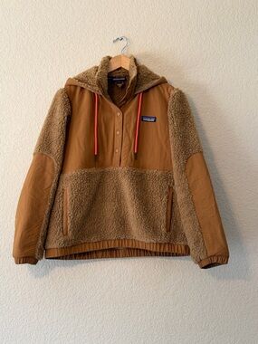 Patagonia Women’s Shelled Retro-X Tan/Brown Sherpa Pullover Hoodie, Sz SM